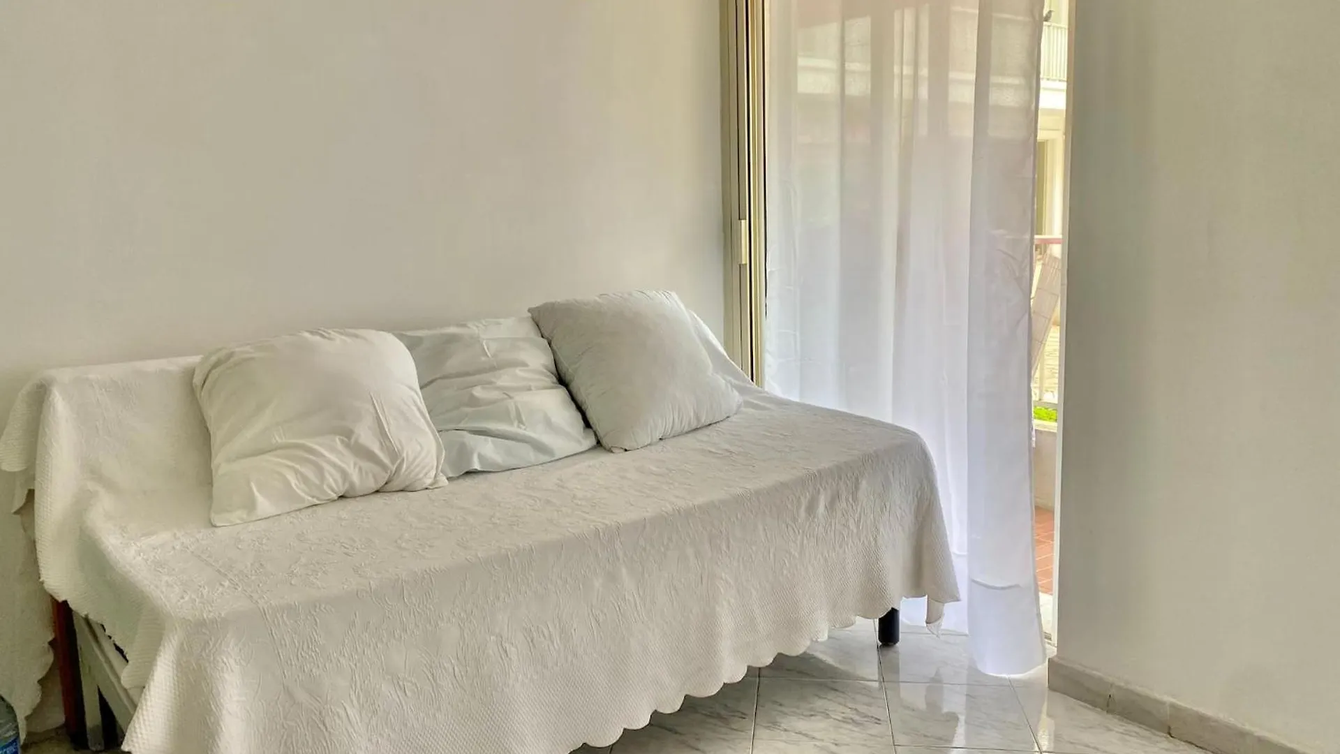 Le Charmant Studio, Proche Plage Μεντόν Γαλλία