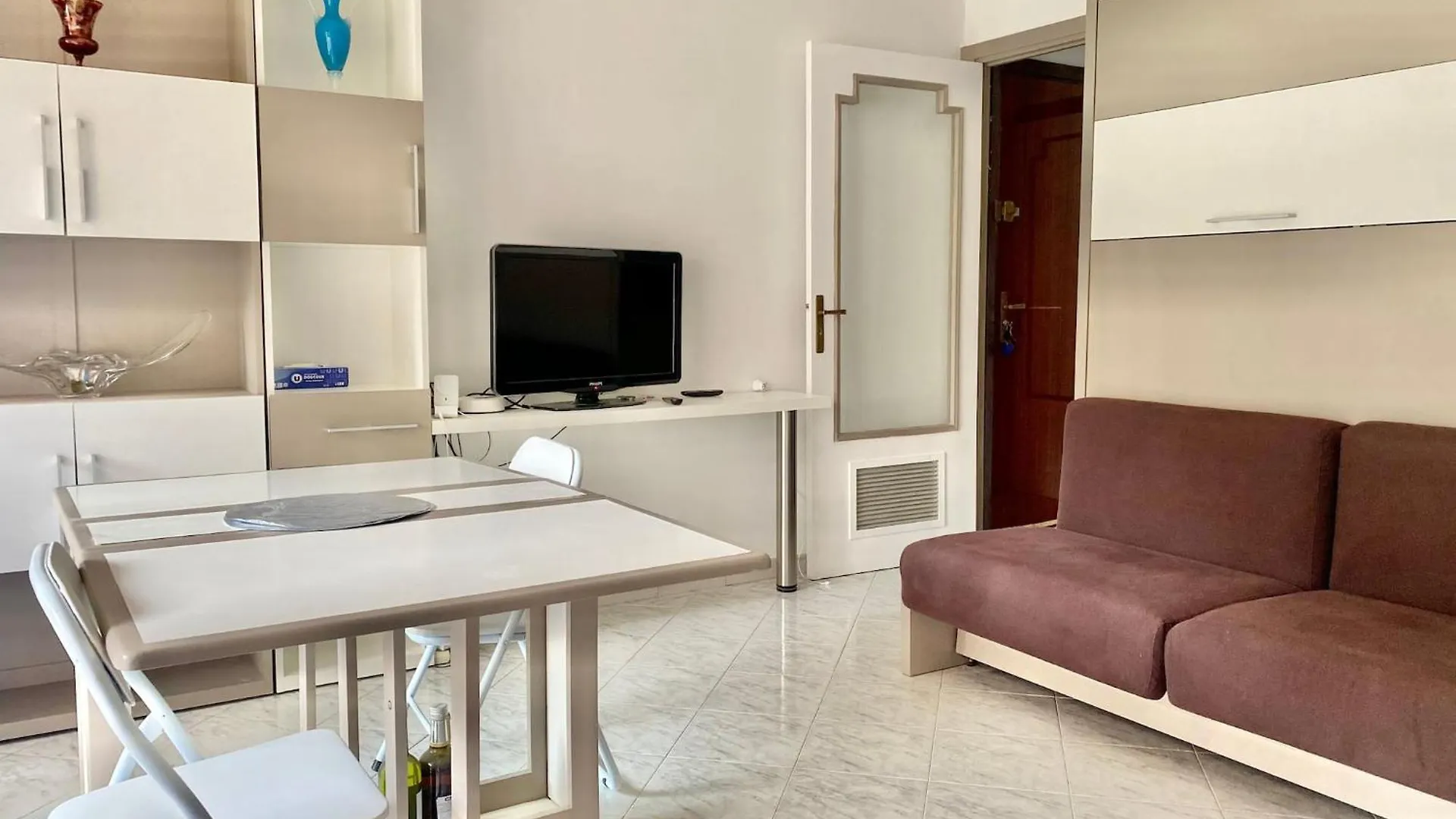 Le Charmant Studio, Proche Plage Μεντόν